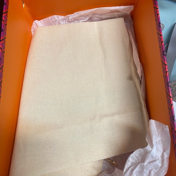 Tory Burch Mini Miller Leather Sandals - Picture 4 of 4